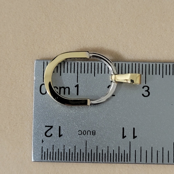 18K Two-Tone Japan Gold Oval Pendant - Picture 12 of 13